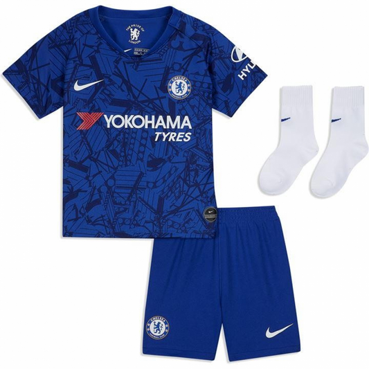 25x Chelsea Nike Boys Home Football Mini Kit RRP £40 Only £5.00 each